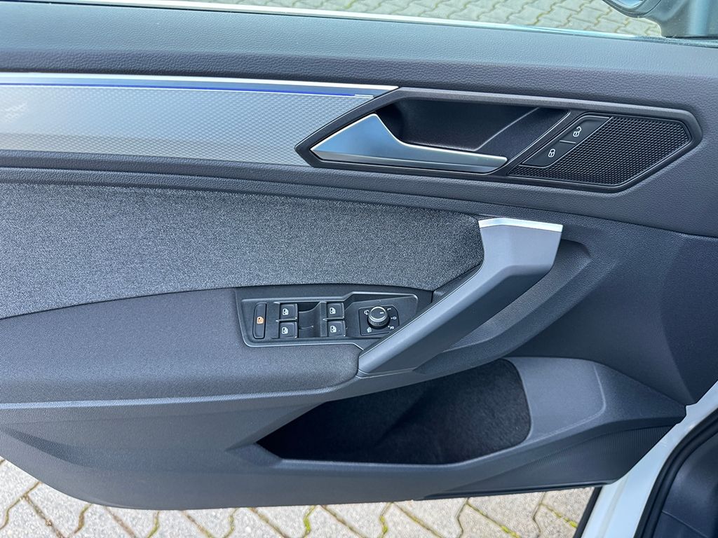 Tiguan 1.5 TSI DSG "MOVE" *AHK*NAVI*IQ.DRIVE*