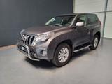 Toyota Land Cruiser 2.8D-4D *Navi| Leder| AHK| Glasdach - Toyota Land Cruiser aus 2016