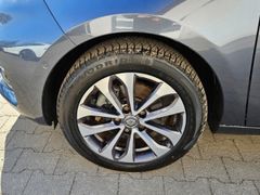 Fahrzeugabbildung ZOE Intens R135