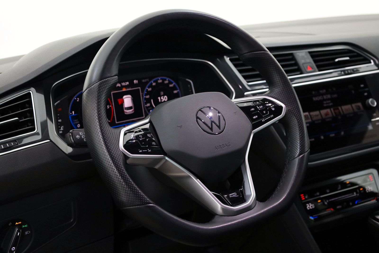 Fahrzeugabbildung Volkswagen Tiguan Allspace R-Line 4M Navi,LED,ACC,360°,AHK,