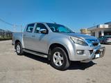 Isuzu D-Max 2.5 Dop Cab Quasar A/T 4WD GANCIO TR - Isuzu D-Max aus 2014