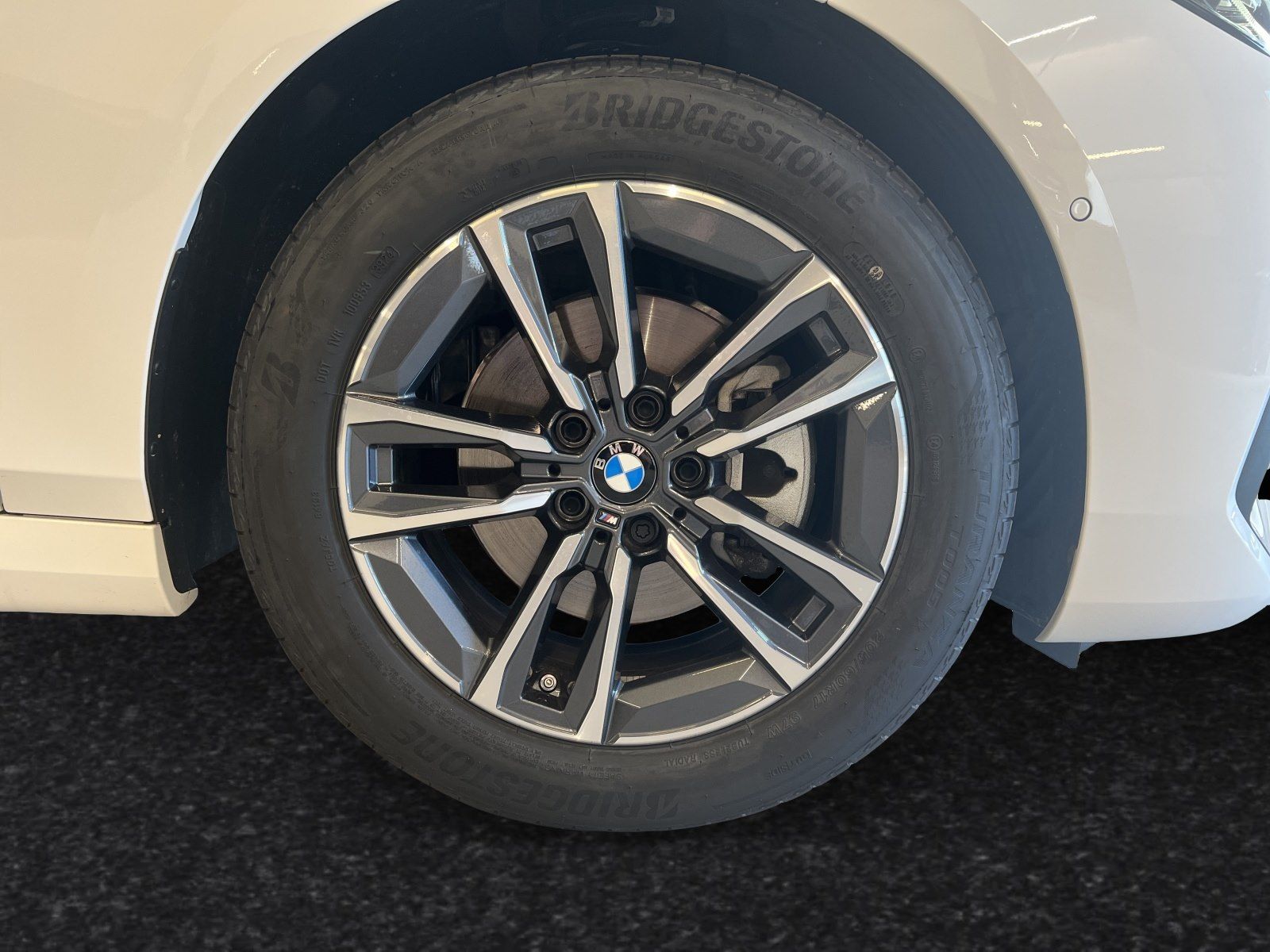BMW 220d Active Tourer M Sport AHK Harman Kardon foto 4