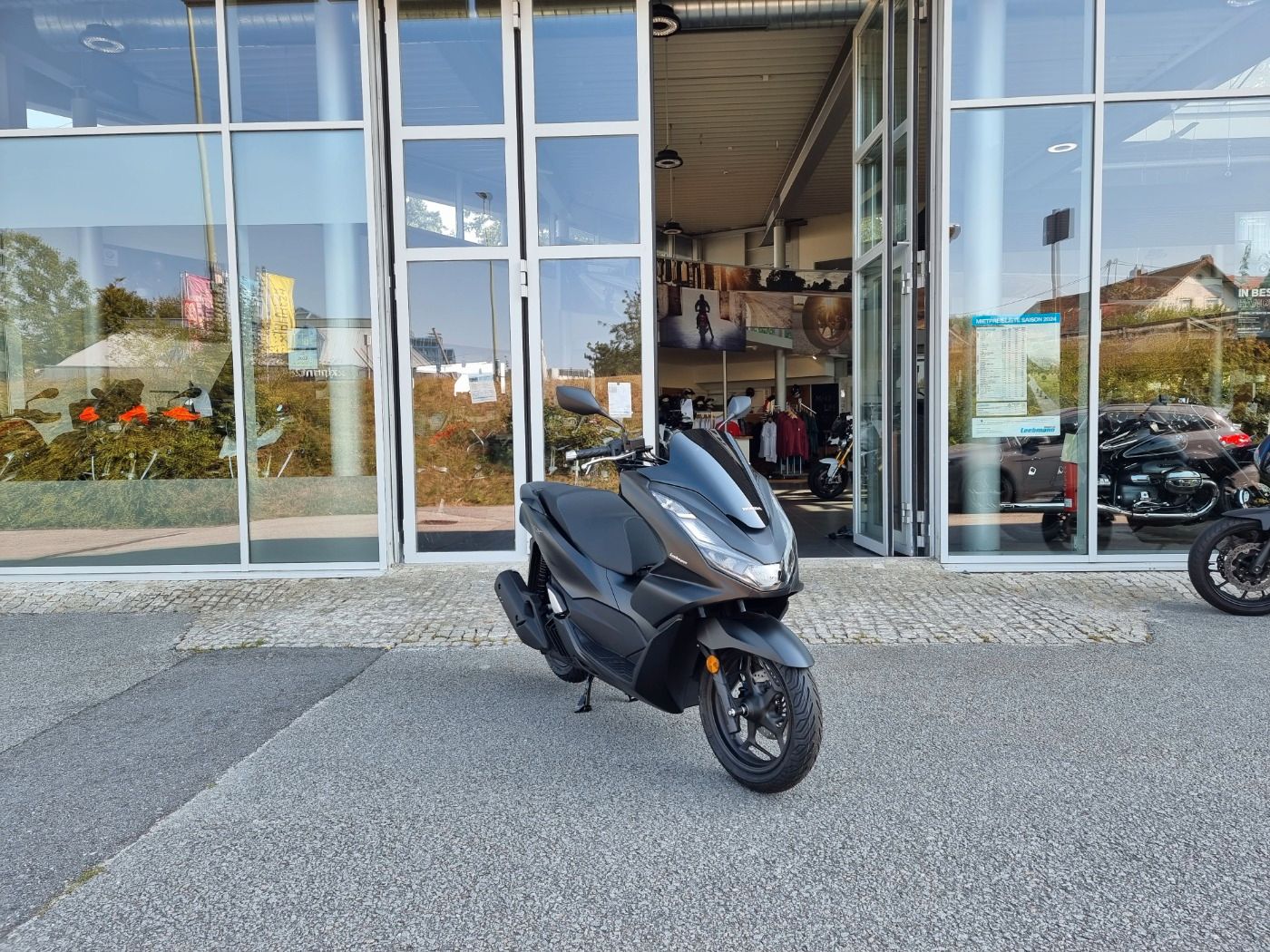 Fahrzeugabbildung Honda PCX 125 Modell 2024 sofort