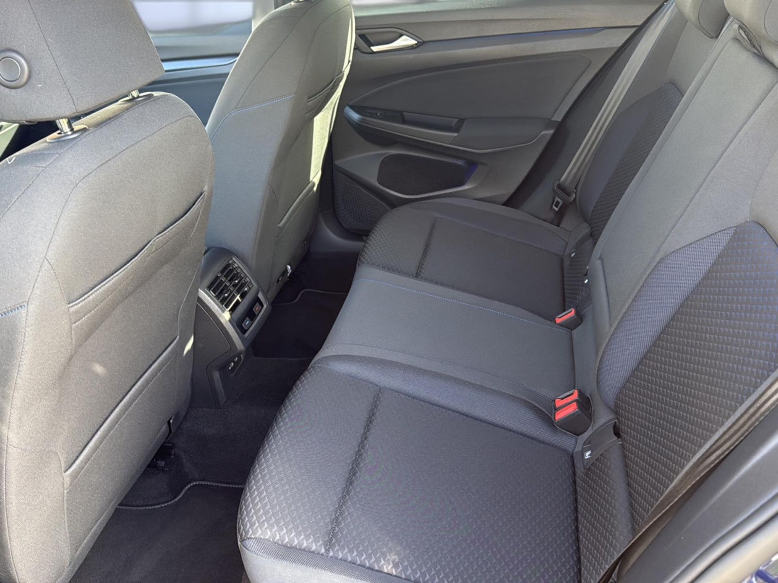 Fahrzeugabbildung Volkswagen Golf VIII Lim. United/ Unfallfrei