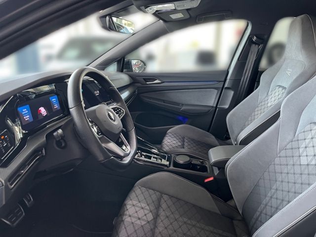 Fahrzeugabbildung Volkswagen Golf Variant VIII 2.0 TSI DSG R-LINE STHZG NAV G