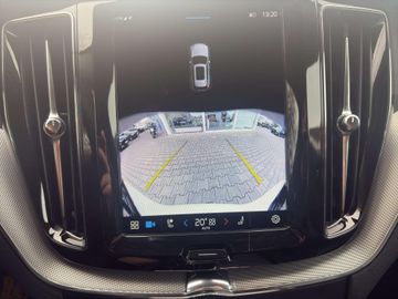 Volvo XC60 Plus Dark 2WD