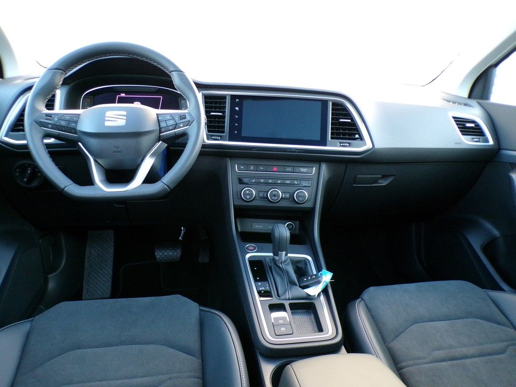 Fahrzeugabbildung SEAT Ateca 1.5 TSI DSG Style