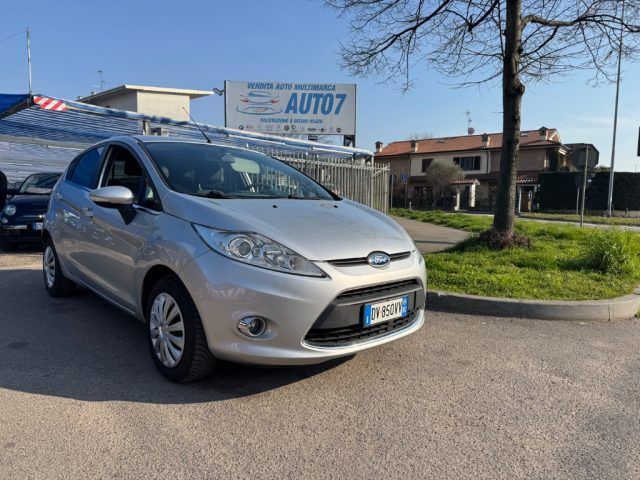 Ford FORD Fiesta 1.2 5 porte 82 CV Titanium