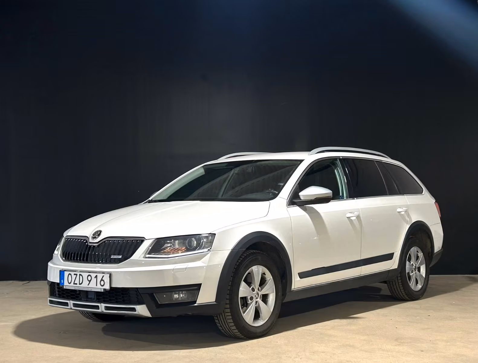 Skoda Octavia 2.0 TDI DSG 4x4 Scout Combi