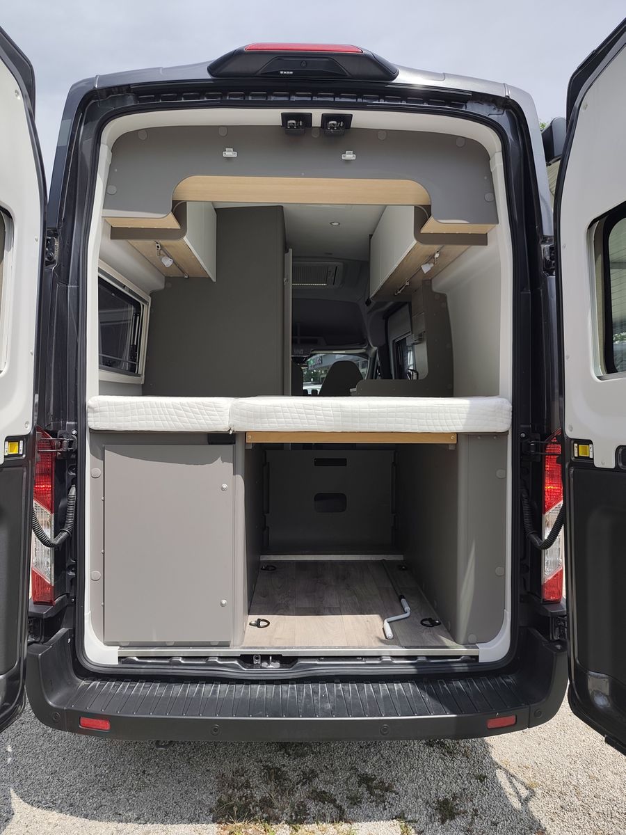 Fahrzeugabbildung LMC Innovan 590