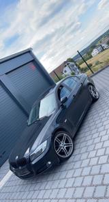 BMW 320i -