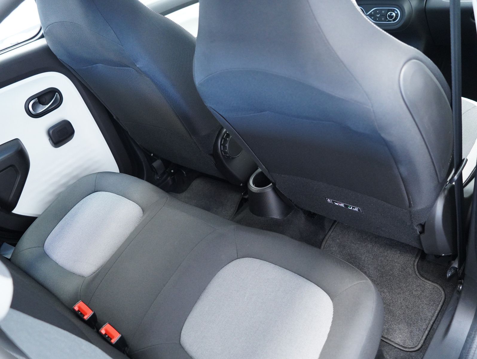 Fahrzeugabbildung Renault Twingo Zen Electric KLIMA-AUTOM/SHZ/SOH