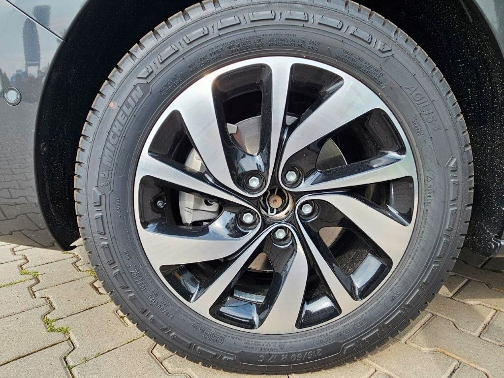 Fahrzeugabbildung Fiat Ulysse 180 Top L3 Panoramadach/Leder