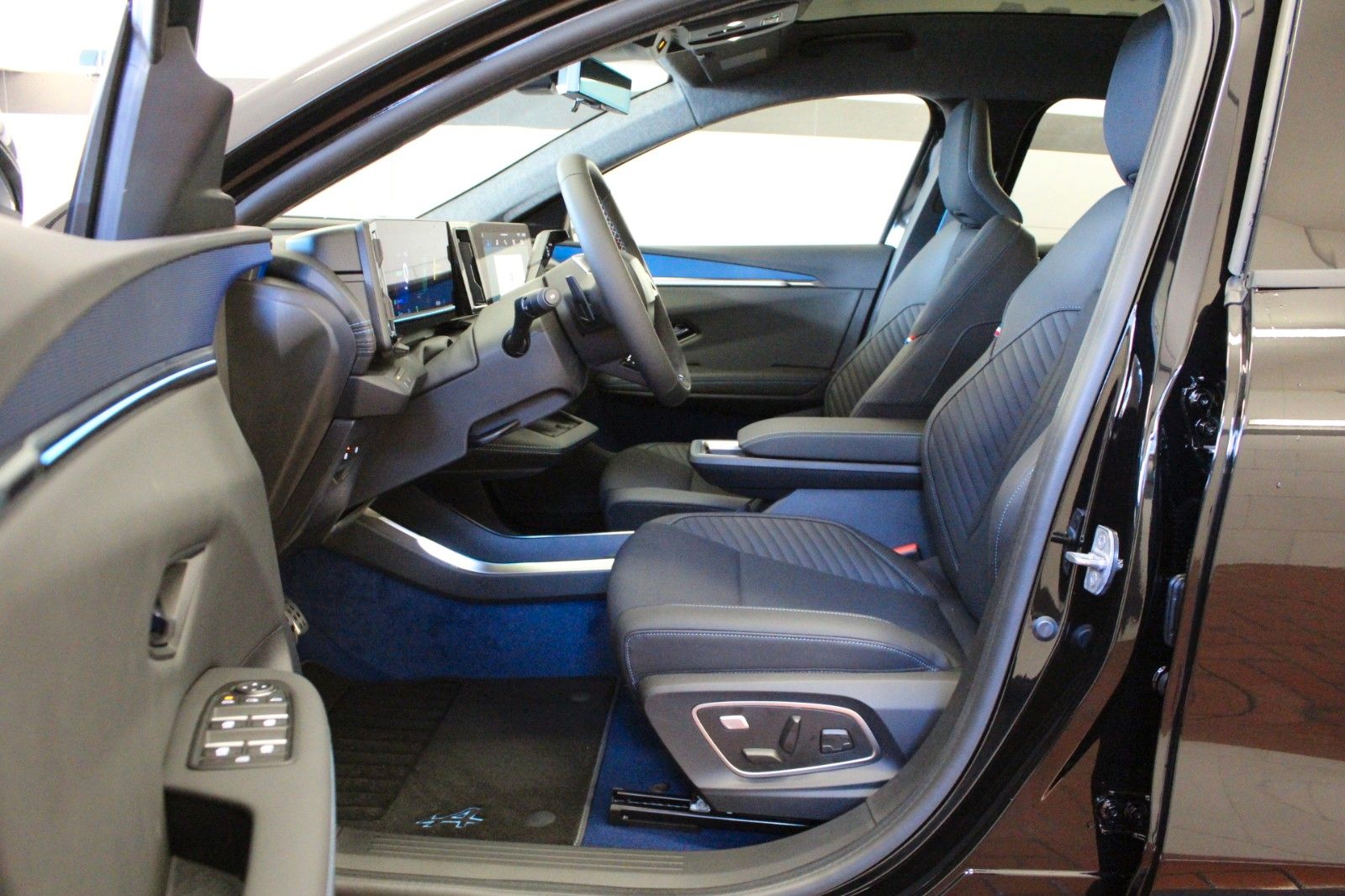 Fahrzeugabbildung Renault Scenic E-Tech 220 Long Range Esprit Alpine