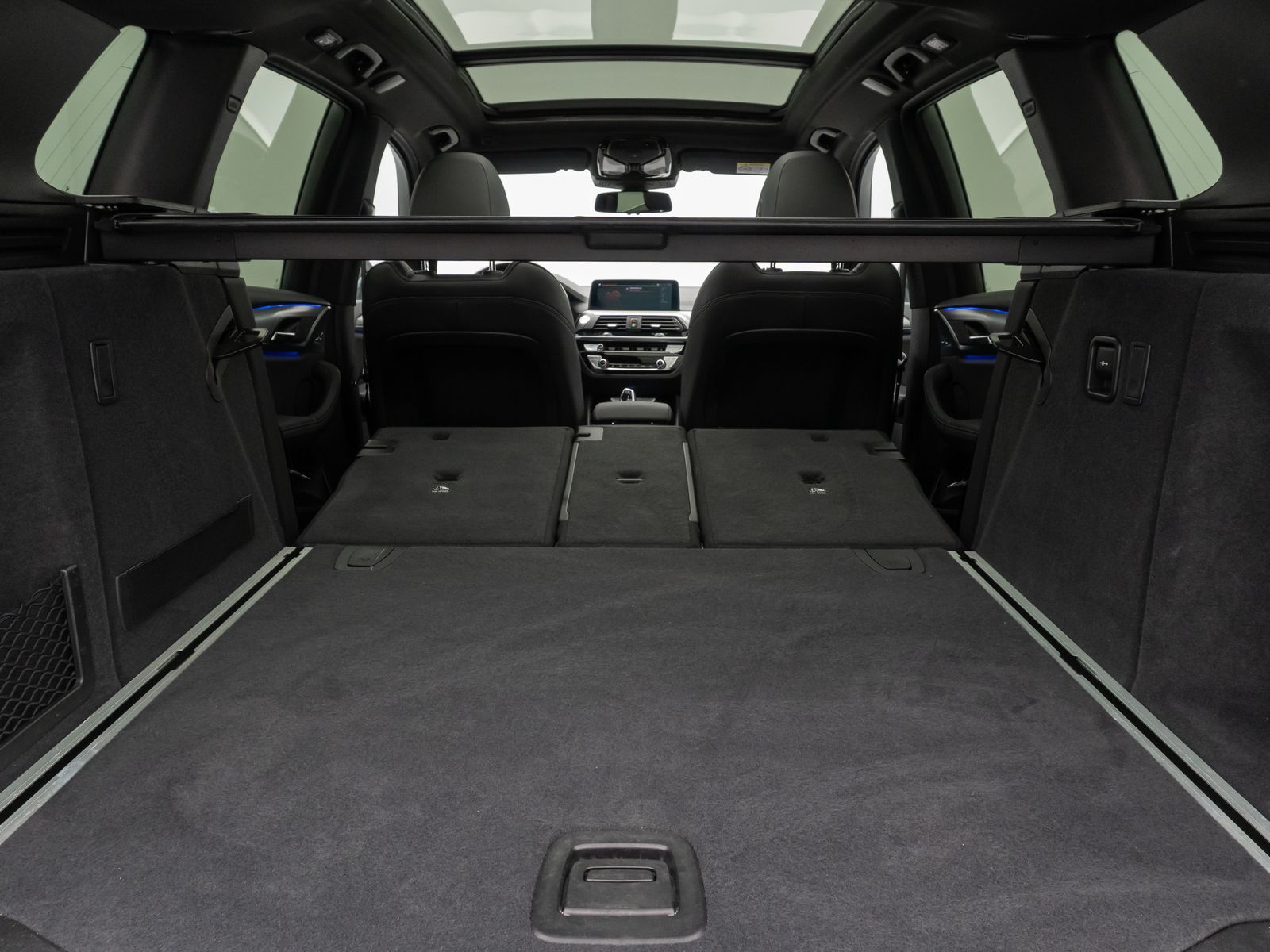 Fahrzeugabbildung BMW X3 xD20d xLine Kamera DAB AHK Komfort HUD 20Zoll