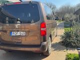 Peugeot Traveller BlueHDi 180 S&S EAT8 Active L2 Active - gebrauchte Peugeot Traveller aus dem Jahr 2019