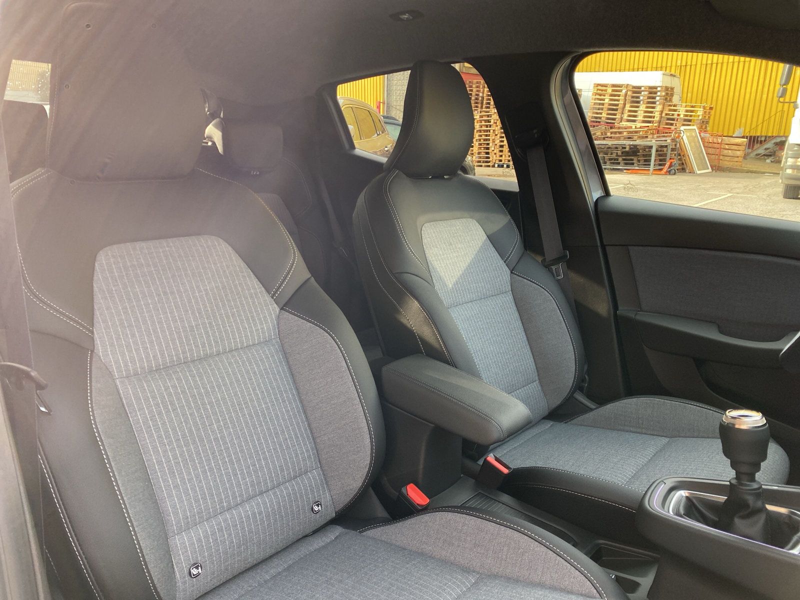 Renault Clio - Bild 13