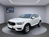 Volvo XC40 Momentum AWD *Navi*Licht Paket* - weiße Volvo XC40