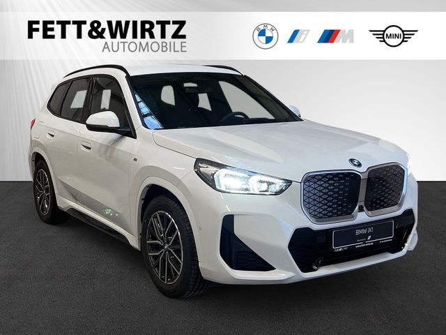 BMW iX1 eDrive20 18"|LED|HeadUp|Da+|Anhängerkupplung