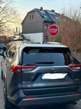 Toyota RAV 4 2.5 Hybrid Club Auto Club - Toyota RAV 4 Gebrauchtwagen in Düsseldorf