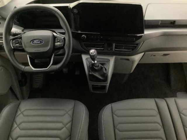 Fahrzeugabbildung Ford Tourneo Custom 320 L1 Titanium FWD totWinkelASS
