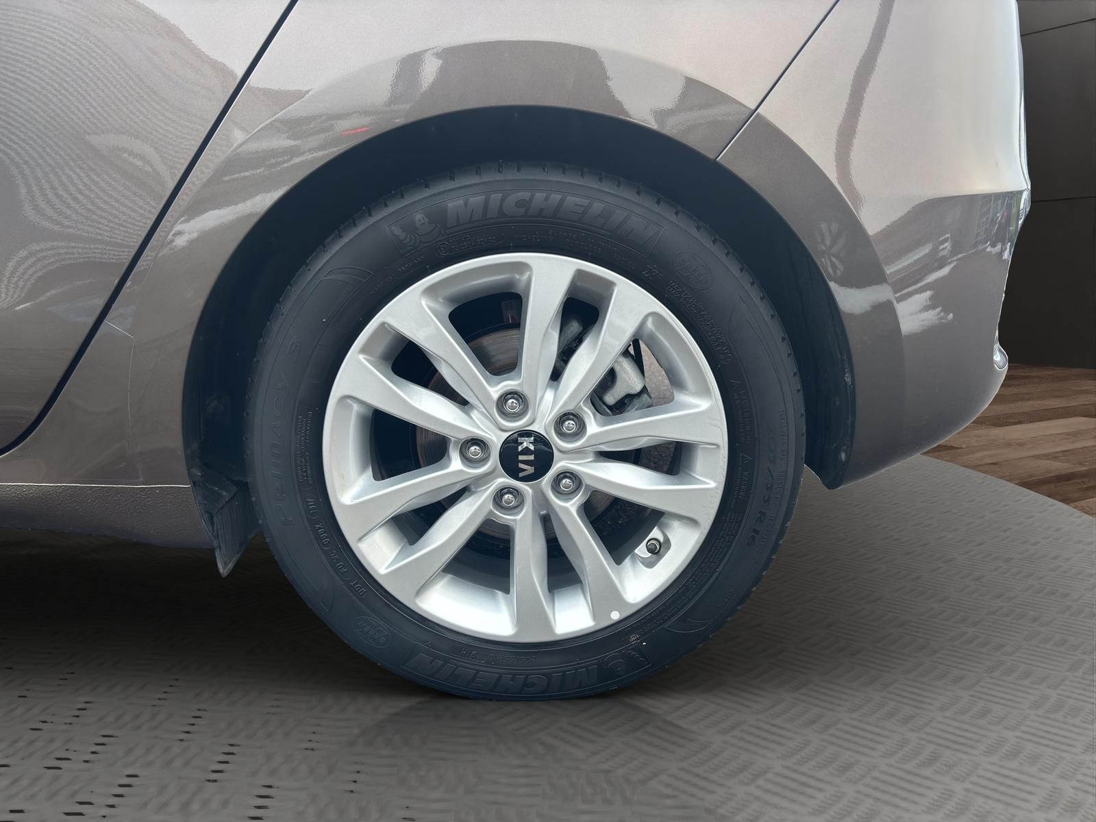 Ceed UEFA Euro 2016 1.4 KAT SHZ KLIMAAUTO RFK