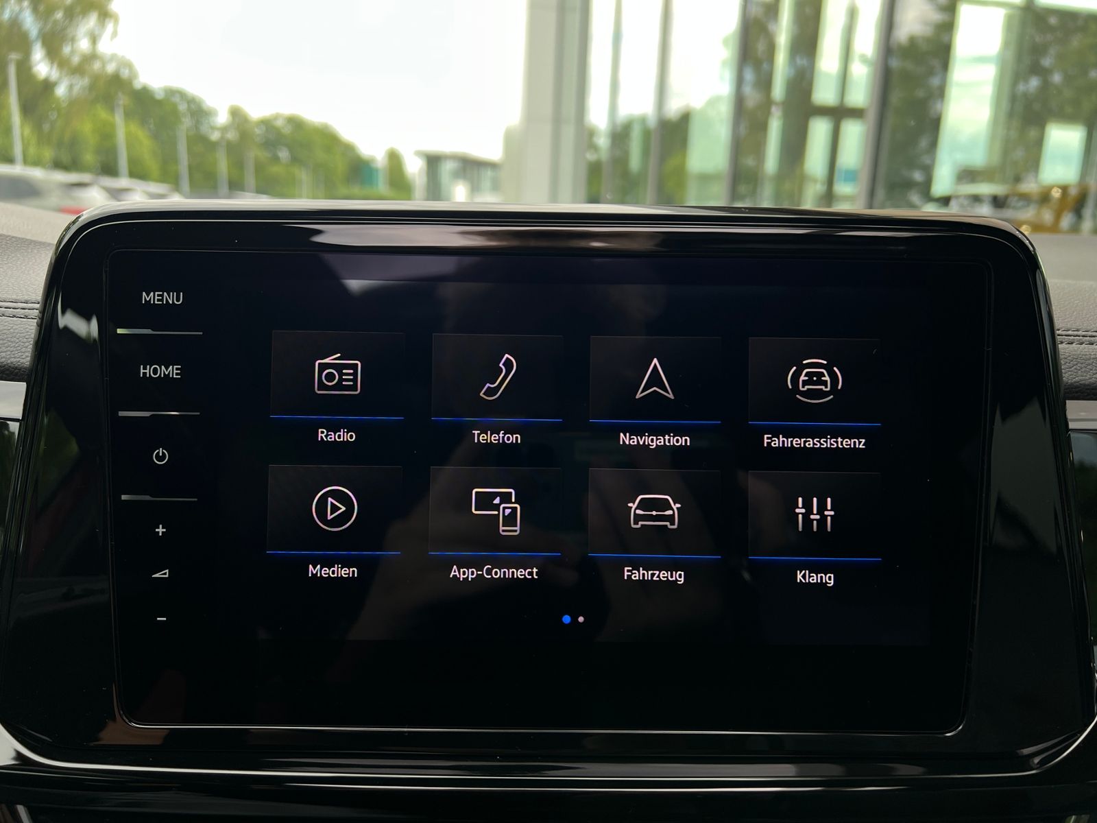 Fahrzeugabbildung Volkswagen T-Roc R-Line 2.0 TDI DSG 4Motion *AHK, BlackStyl
