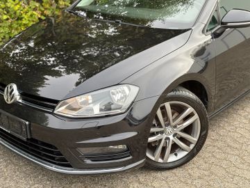 Volkswagen Golf - 2