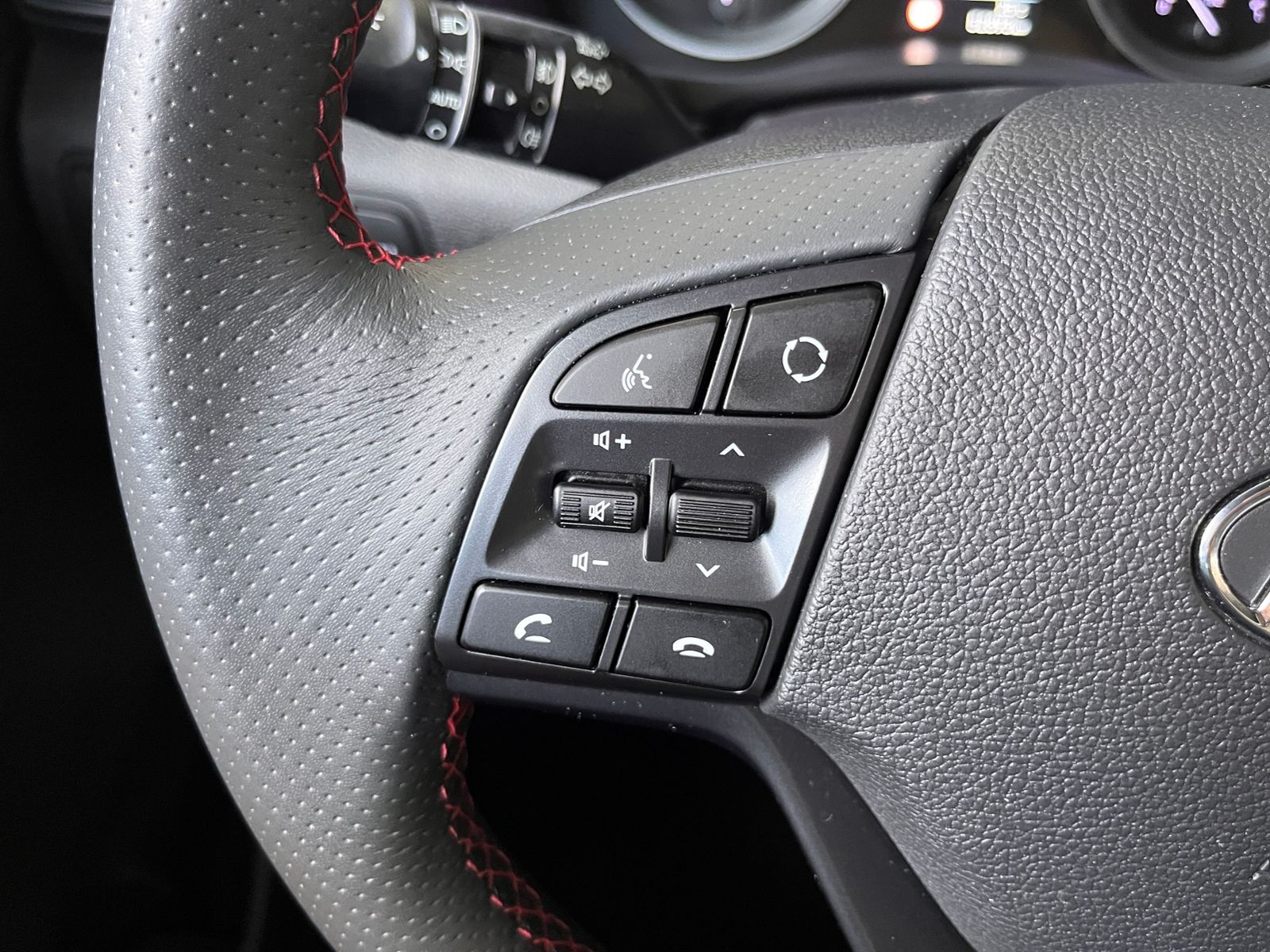 Fahrzeugabbildung Hyundai TUCSON N Line 4WD LED NAVI ALU