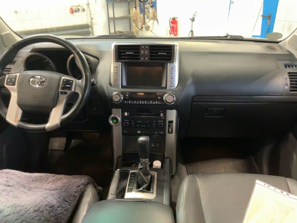 Fahrzeugabbildung Toyota Land Cruiser Executive|AUTOMATIK|LEDER|NAVI|AHK