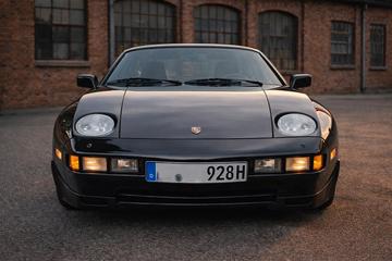 1984 Porsche 928 照片 3