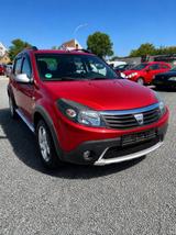 Dacia Sandero 1.6 MPI 85 Stepway - Dacia Sandero: Rot