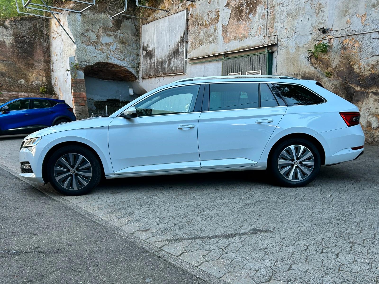 Skoda Superb Combi Style*Garantie*Scheckheft Skoda*