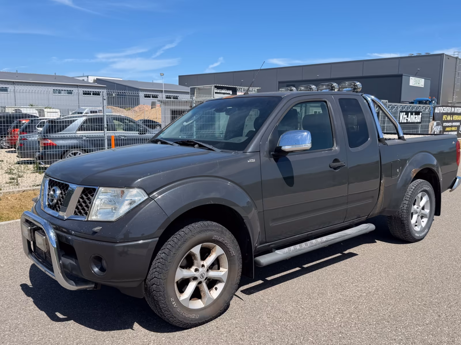 Nissan Navara Pickup King Cab LE 4X4