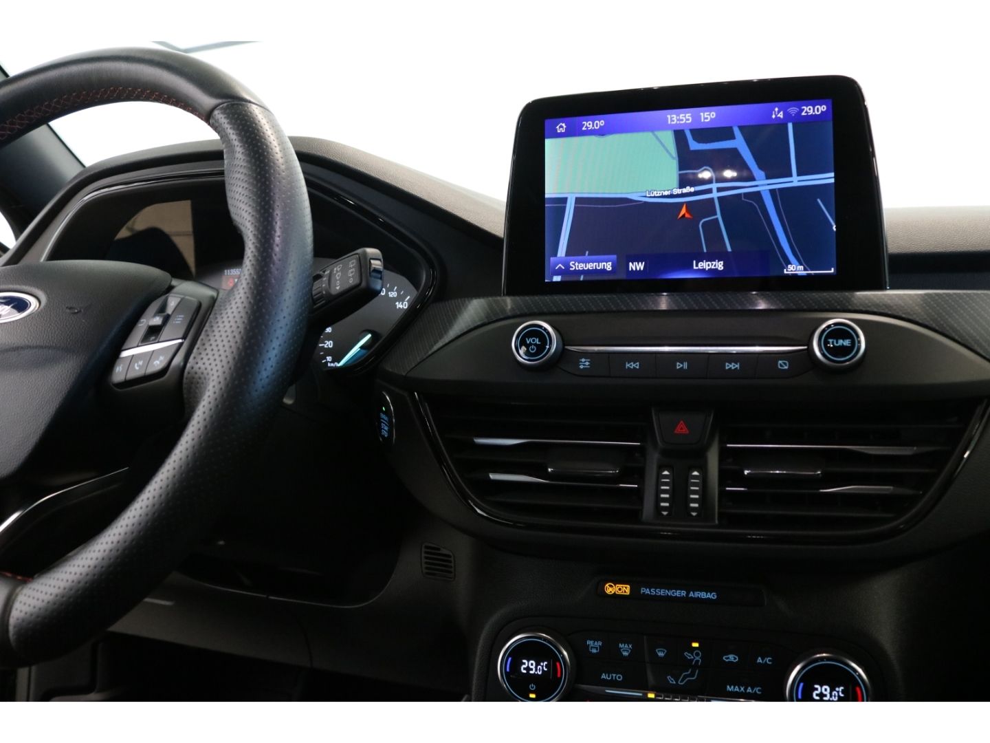 Fahrzeugabbildung Ford Focus Turnier ST-Line Automatik LED Kamera