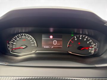 Peugeot 2008 1.2 PureTech 100 Active Pack Kam.+LED+SHZ