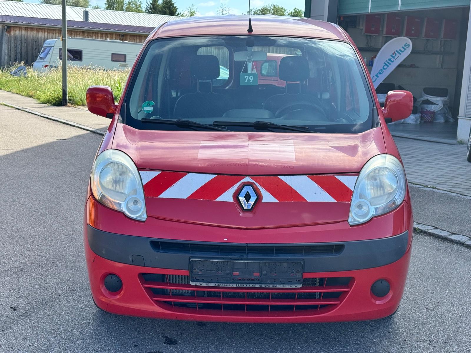 Renault Kangoo 2012 — rear view
