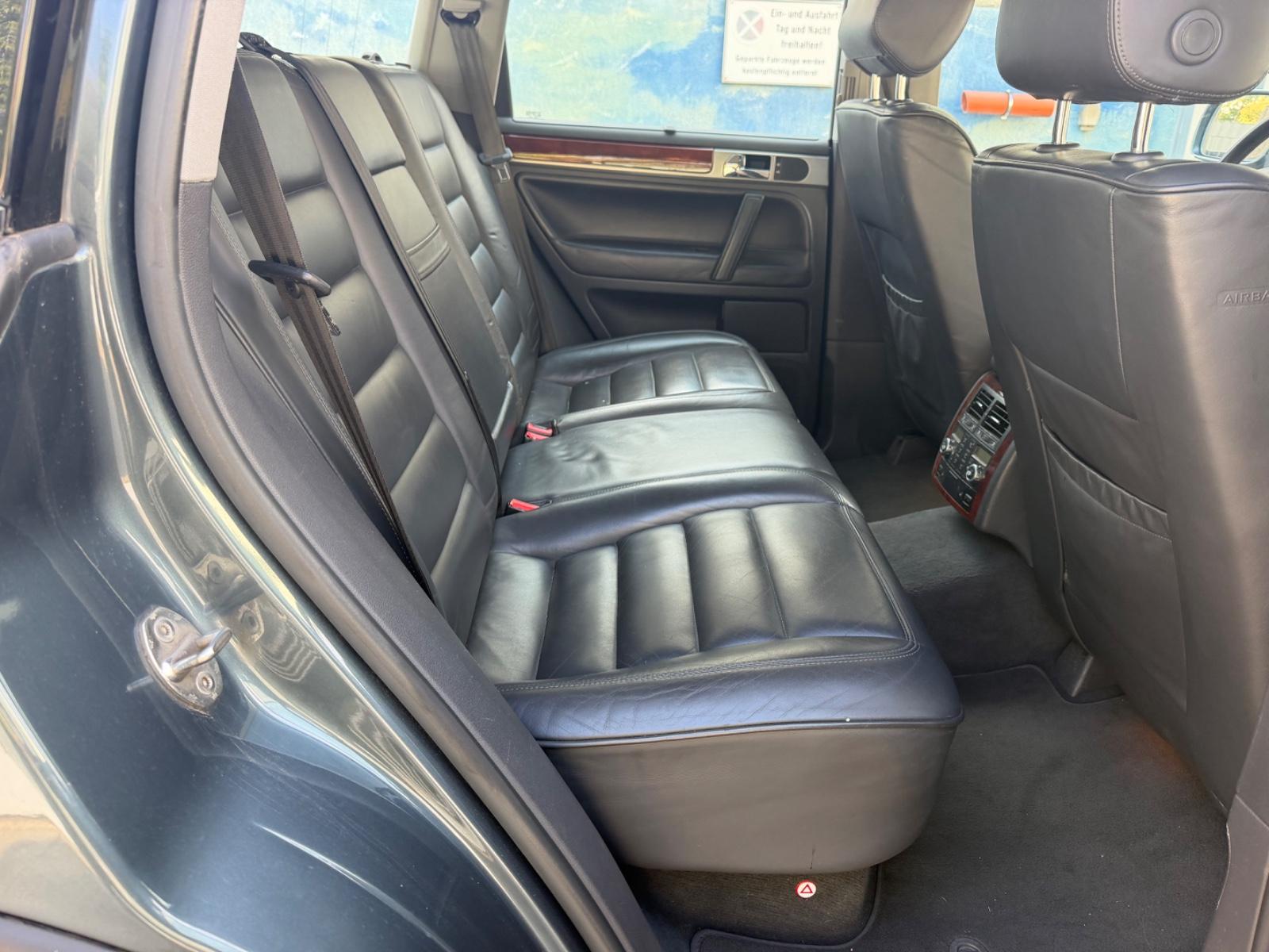 Volkswagen Touareg 2005 — photo 9