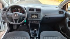 Fahrzeugabbildung Volkswagen Polo Trendline Klima 75 PS Telefon Ganzjahres