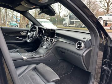 Fahrzeugabbildung Mercedes-Benz GLC 220d 4Matic AMG*Panorama*MBUX*Ambiente*