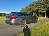 BMW 540i xDrive Touring Sportline - BMW 540: Automatik