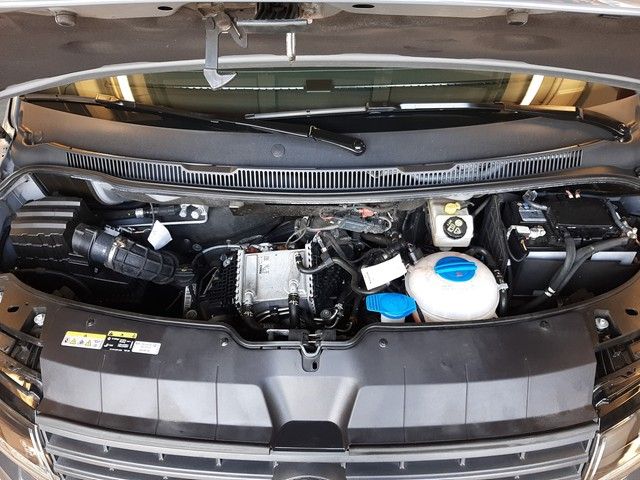 Fahrzeugabbildung Volkswagen T6 Kombi EcoProfi 2.0TDI 9-Sitzer Klima FSE