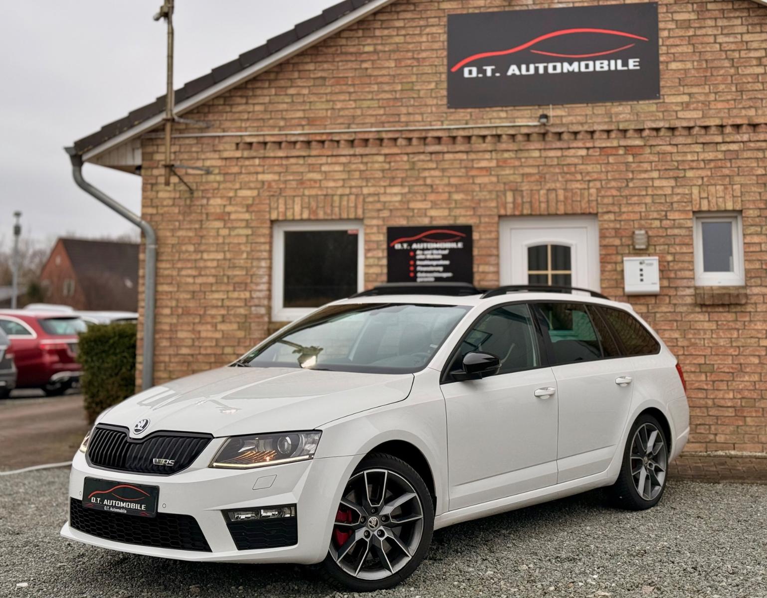 Skoda Octavia Combi VRS 2.0 TDI |Canton|LED|Pano|AHK