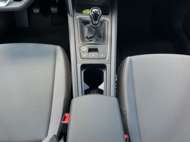 Leon ST Style 1.5 TSI Appl CarPlay LED PDC ACC B