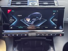 Fahrzeugabbildung DS Automobiles DS 7 Crossback E-Tense 300 4x4 Grand Chic