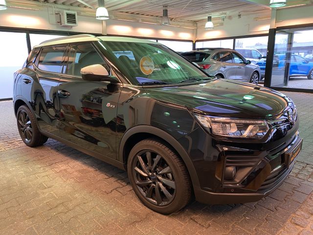 Ssangyong Tivoli Fizz 4x2 Aut. 1.Hand Navi Kamera Garantie