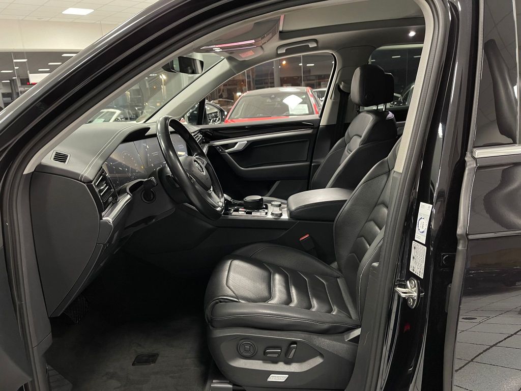 Volkswagen Touareg 3.0 TDI Elegance 4M*Matrix*Pano*Luftfed.