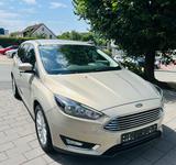 Ford Focus Turnier Titanium - Ford mit Benzin-Antrieb: Zentralverriegelung