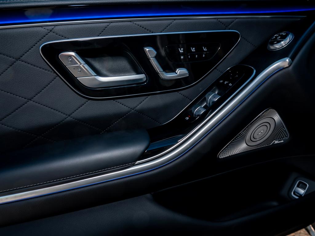 Mercedes-Benz S 450 d AMG 4M L HA-LENKUNG SOUND PANO SITZKLIMA
