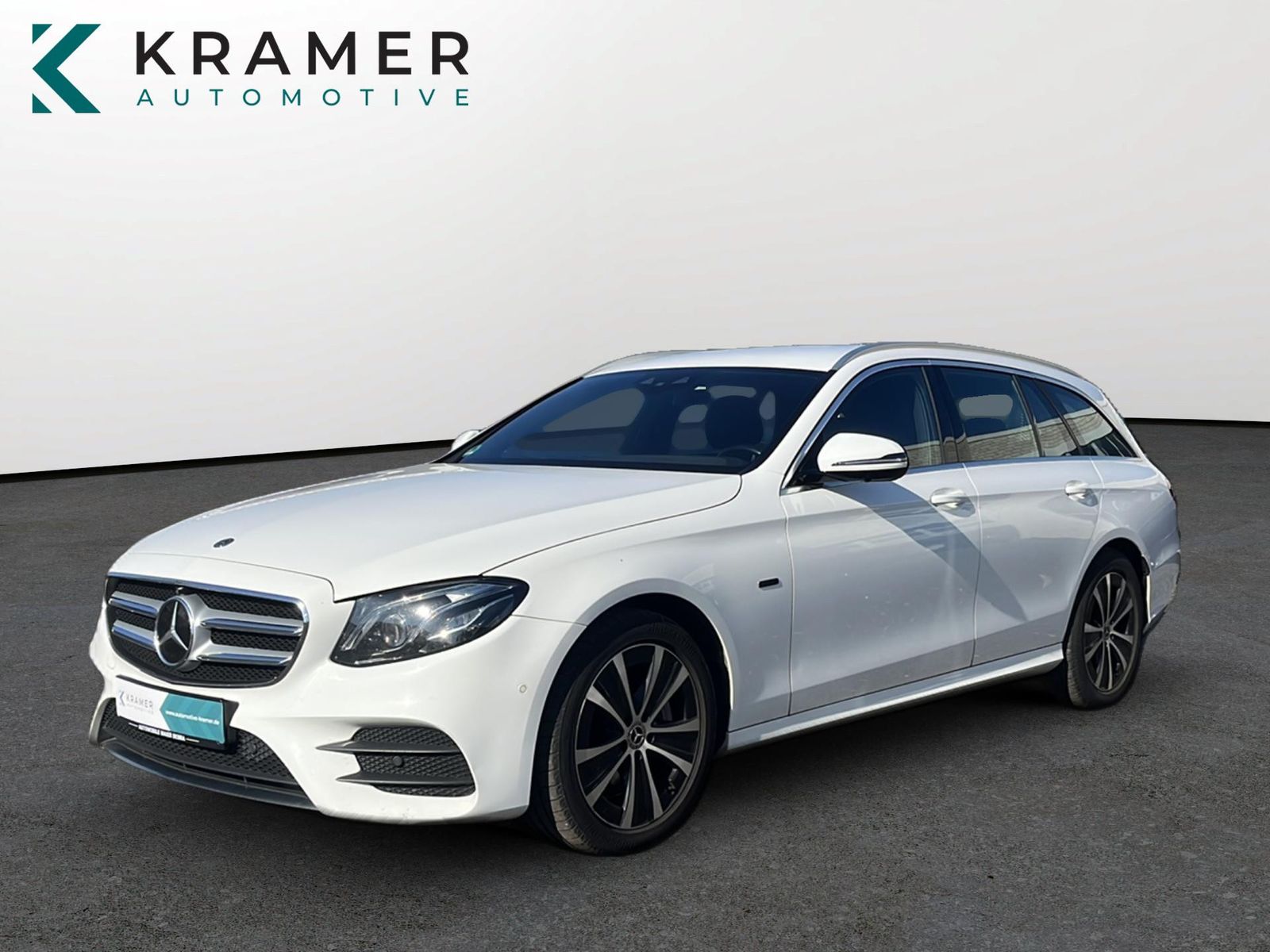 Mercedes-Benz E 300 de T. AMG line STANDHZ+WIDE+BURM+BEAM+360° imagem 2